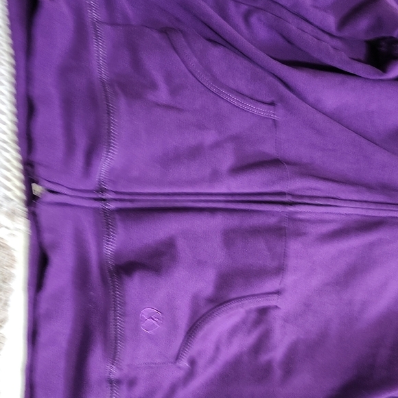 Mikk Athletic Sweater - Picture 4 of 5